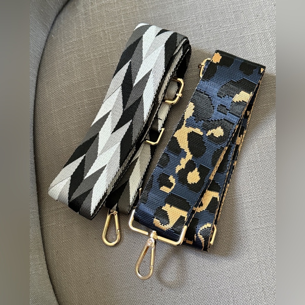Expandable purse strap guitar strap. Plus size friendly.